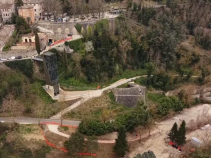 Nuovo parcheggio a Porta Orvietana: 100 posti auto e ascensori per il centro storico