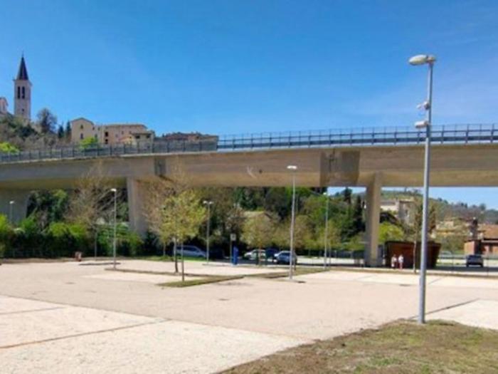 Parcheggi a pagamento, la giunta fa marcia indietro: nuove tariffe rinviate al 1&deg; giugno