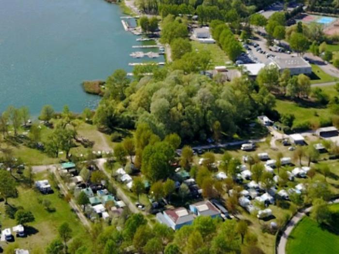 Piediluco, campeggio e piscina a bando: il Comune cerca un nuovo gestore