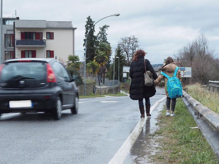 via dei filosofi spoleto - sicurezza stradale