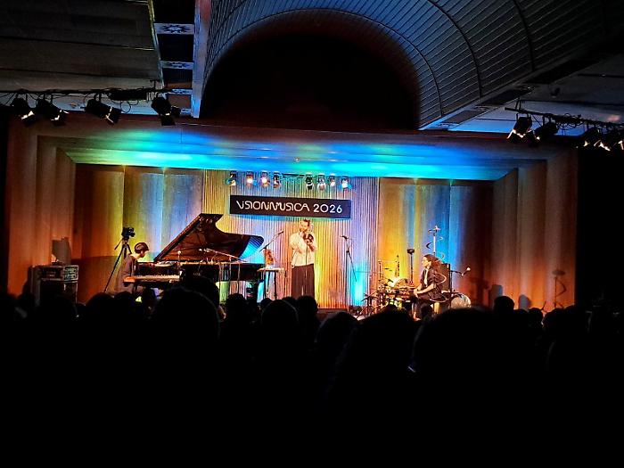 Terni, un tessitore di emozioni: successo a Visioninmusica per la serata con Robinson Khoury. E ora sale l&rsquo;attesa per gli ultimi due concerti