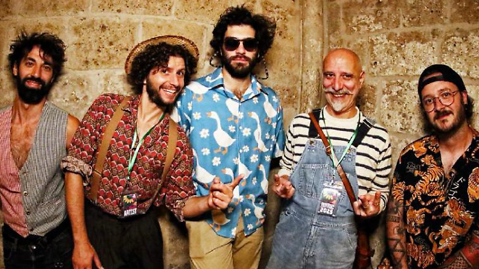 I CarroBestiame raccontano la guerra dagli occhi di una bambina: ecco Aquiloni, il nuovo singolo della band di Foligno