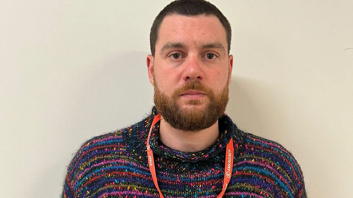 L&rsquo;appello di Andrea Pauselli, impegnato con Emergency in missioni umanitarie: &ldquo;Aiutiamo chi vive nei luoghi martoriati dalla guerra&rdquo;