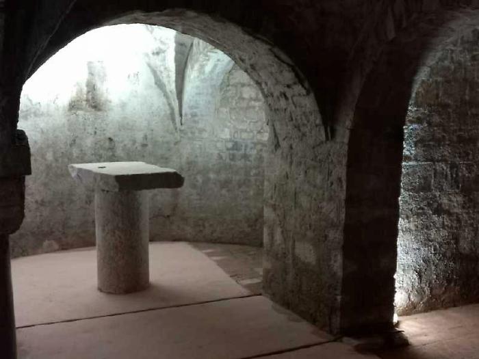 Foligno, a Sassovivo risplende la cripta del beato Alano