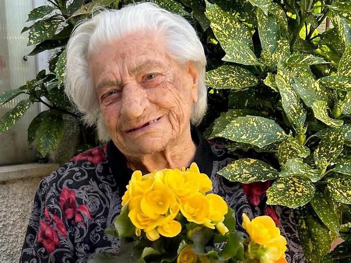 Marta Campodifiori compie 100 anni: la festa in via Isonzo