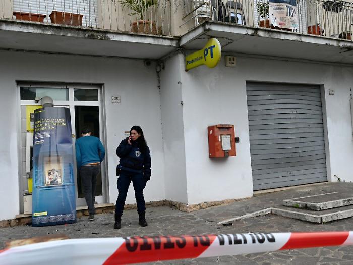 Caccia alla banda dei bancomat: spunta un altro colpo tentato 