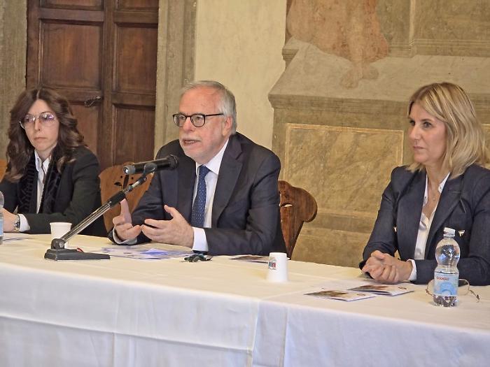 Giornate dantesche, Riccardi conquista Palazzo Trinci: &ldquo;Se Francesco tornasse&rdquo; 