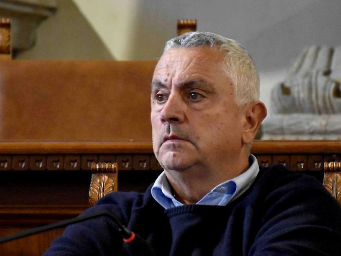 Scontro sui cestini in centro, assessore Mariangeli: &ldquo;La sostituzione eseguita da Sogepu non ha comportato costi aggiuntivi&rdquo;