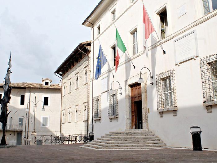 Spolrto, ariante al Prg: spazio ai privati