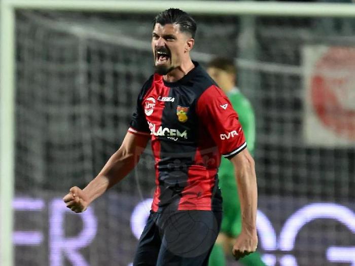 Varone parla da leader in vista del playoff a Pineto: &ldquo;Gubbio, facciamo la storia&rdquo;