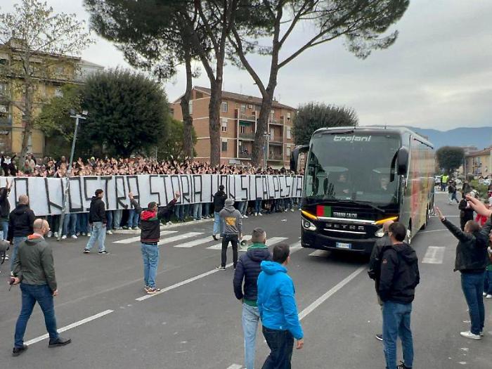 Fere da salvare, tifosi in campo: scatta la mobilitazione di &ldquo;La Ternana siamo noi&rdquo;
