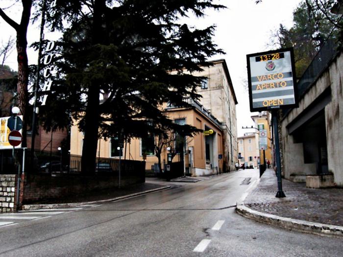 Ztl, stretta sui permessi fuori orario
