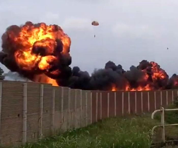 Schianto Freccia Tricolore, la disperazione del papà della bambina di 5 anni morta sul colpo