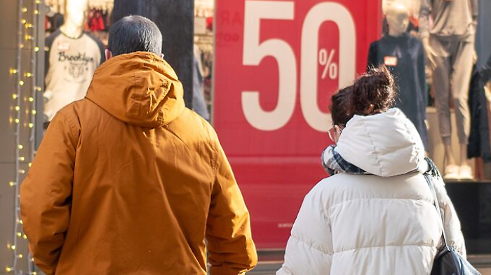 Il 4 gennaio via ai saldi