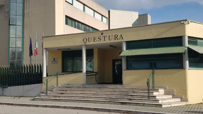 Divieto di ritorno a Orvieto per un italiano e Daspo urbano a una 36enne. Accompagnato al Cpr un cittadino pakistano 