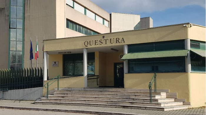 Allerta truffe via email: la Questura di Terni invita alla prudenza