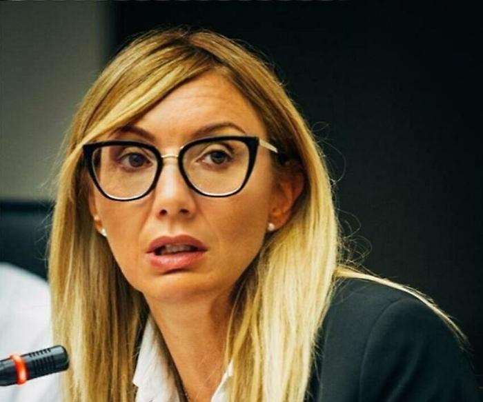 Torna il divieto di accesso di moto e auto nei sentieri. Meloni: "Montagne sono patrimonio, non piste"