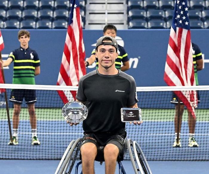 Felici finale US Open tennis carrozzina Umbria