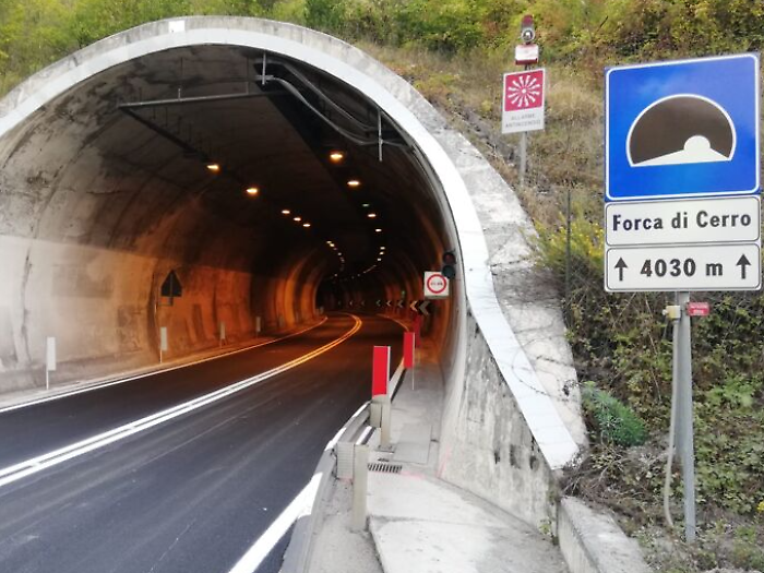 Lavori sulla Flaminia, cambia la viabilità per camion e pullman: saranno notti da incubo per i mezzi pesanti