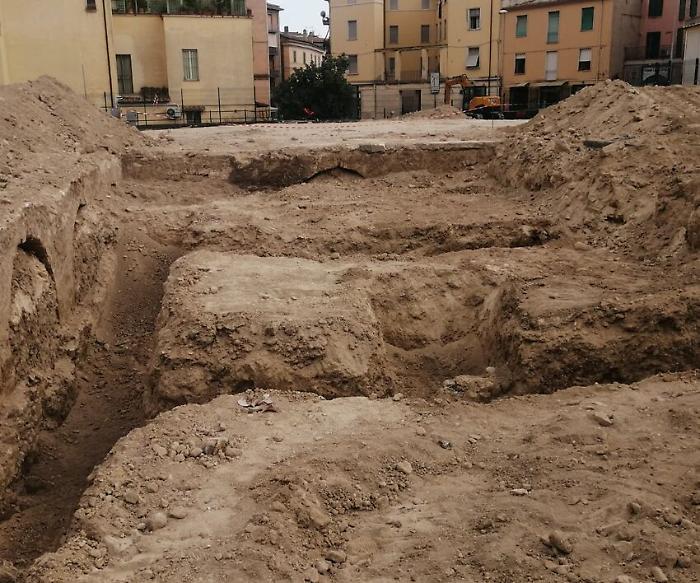 Terni, accordo tra Comune e commercianti per il trasloco dei box