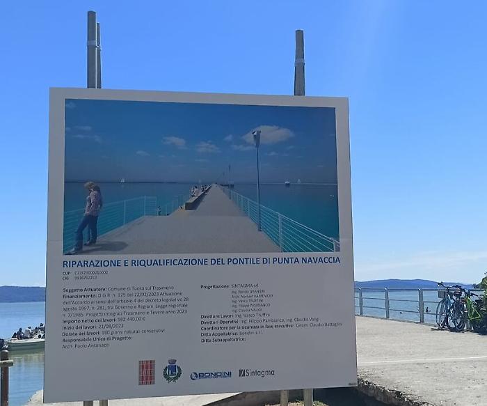 Pontile Tuoro sul Trasimeno navetta Isola Maggiore