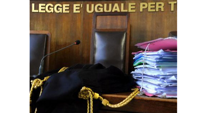 Molestie a due bambini vicino a scuola, richiedente asilo rischia 24 anni di carcere