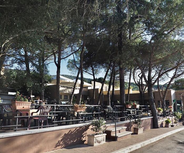 Faliero Baldoni, chi è il fondatore del ristorante della torta al test della Maria. Morto a 81 anni