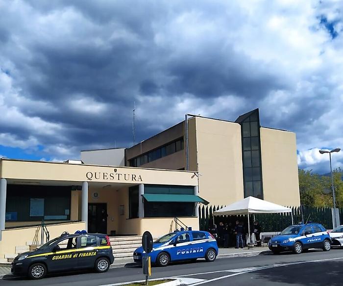 Terni, si innamora dell'amica ma diventa un'ossessione e la perseuita. Stalker di 30 anni arrestato