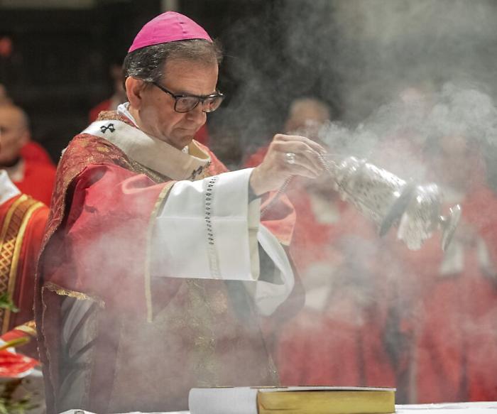 Siena, cardinale Lojudice e la situazione internazionale: "Basta guerra, ascoltiamo Santa Caterina"