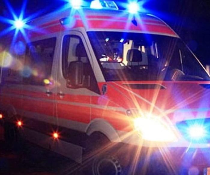 giovane ferito coltello aggressione