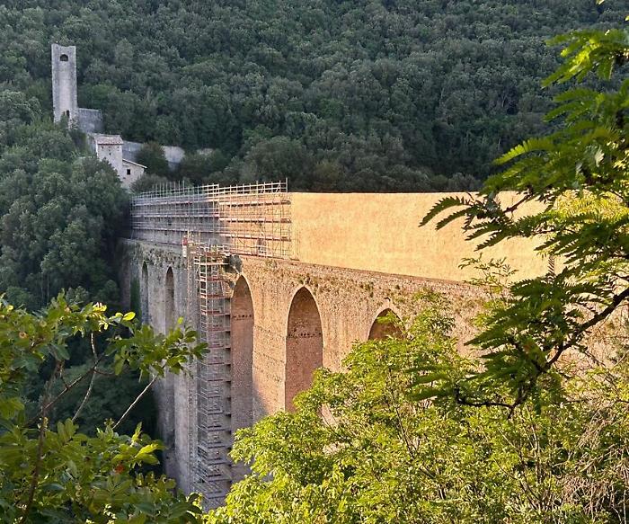 Spoleto, il Ponte delle Torri riapre h24. Il sindaco Sisti: "A breve l'ordinanza"