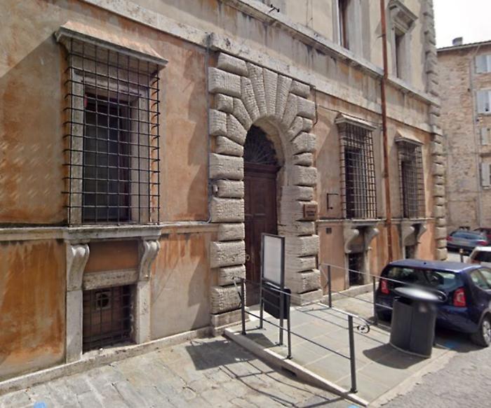 I manoscritti di Petrarca e Boccaccio in mostra alla Biblioteca Augusta di Perugia. Sabato 11 maggio il taglio del nastro, poi l'esposizione andrà avanti fino a luglio. Tutte le date e gli orari