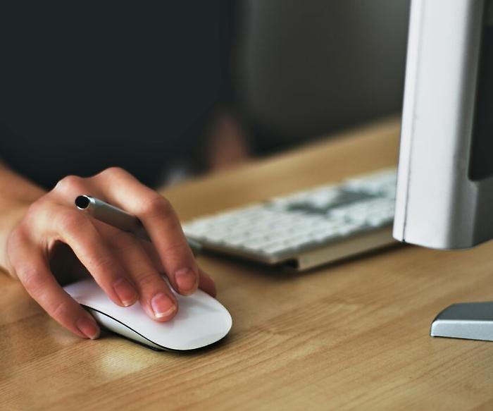 Umbria, un giovane su tre vittima delle truffe online. Beffati almeno una volta 180mila cittadini