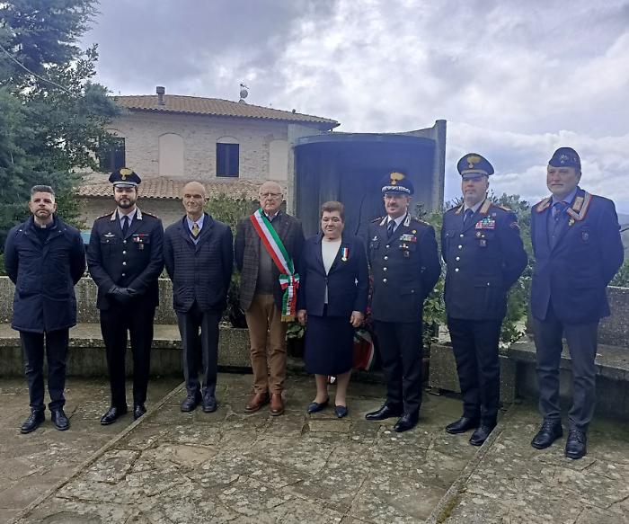 Il carabiniere eroe ucciso con un colpo di pistola, ricordato 