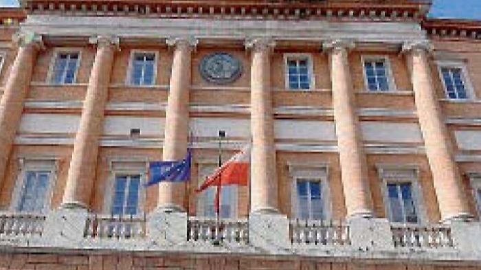 Problemi in  municipio