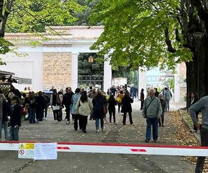 Terni, il vicesindaco incontra l'imam. Presto un camposanto per gli islamici