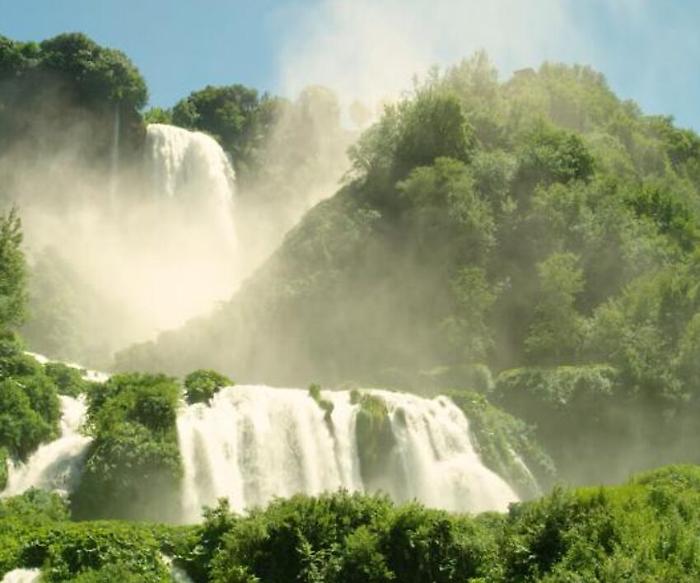 cascata marmore terni bagno