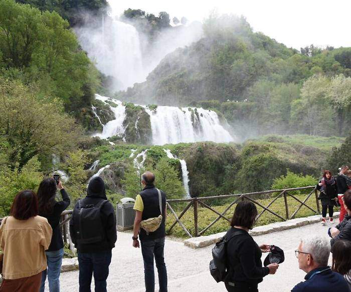 Terni, idea di un gemellaggio tra cascate delle Marmore e del Niagara