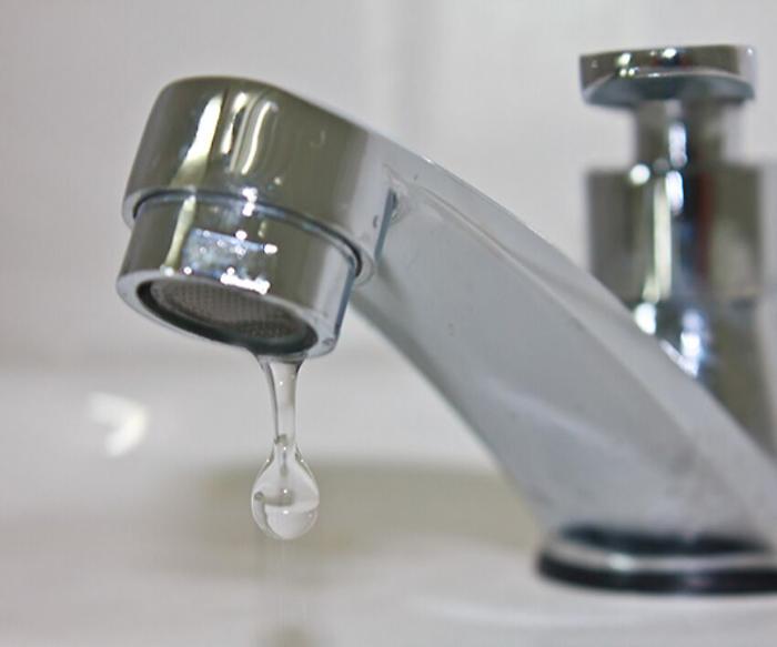 Stop allo spreco di acqua potabile, arrivano ordinanza e multe