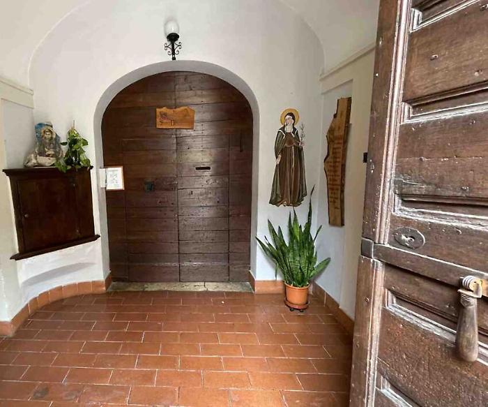 Montecastrilli: suore trasferite, quale futuro per il monastero delle Clarisse?
