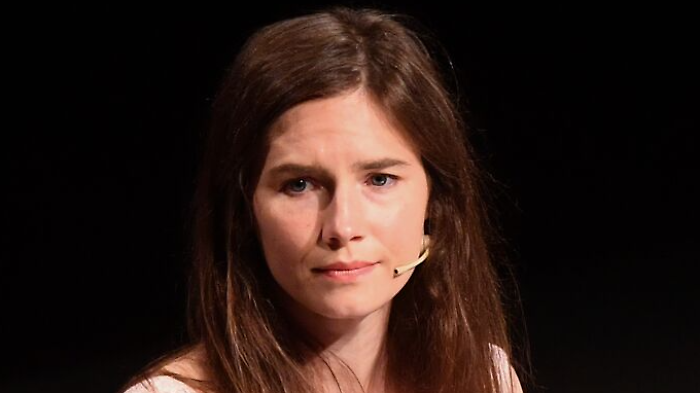 La serie tv su Amanda Knox e l'omicidio Meredith arriva a Perugia:  riprese in centro storico. Il legale della famiglia Kercher: "Il silenzio sarebbe stato opportuno"