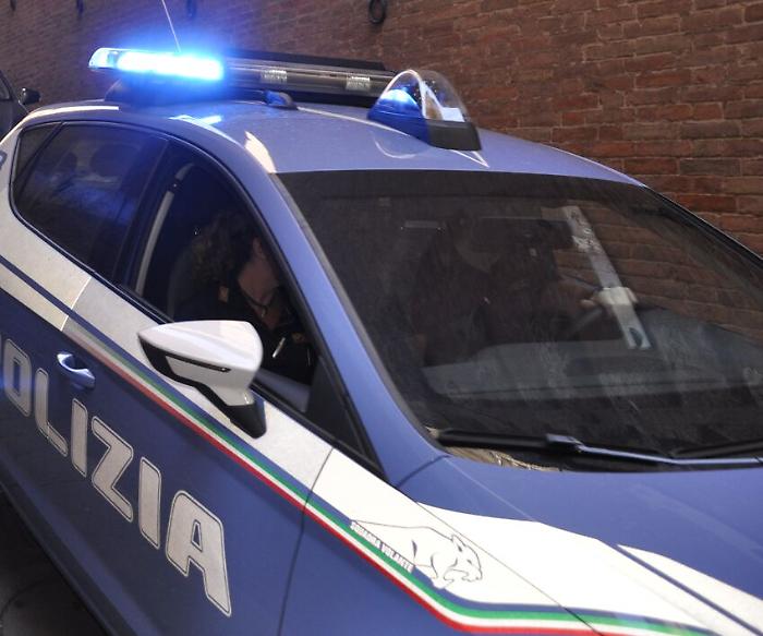 Siena, minorenne arrestato: spacciava droga agli studenti