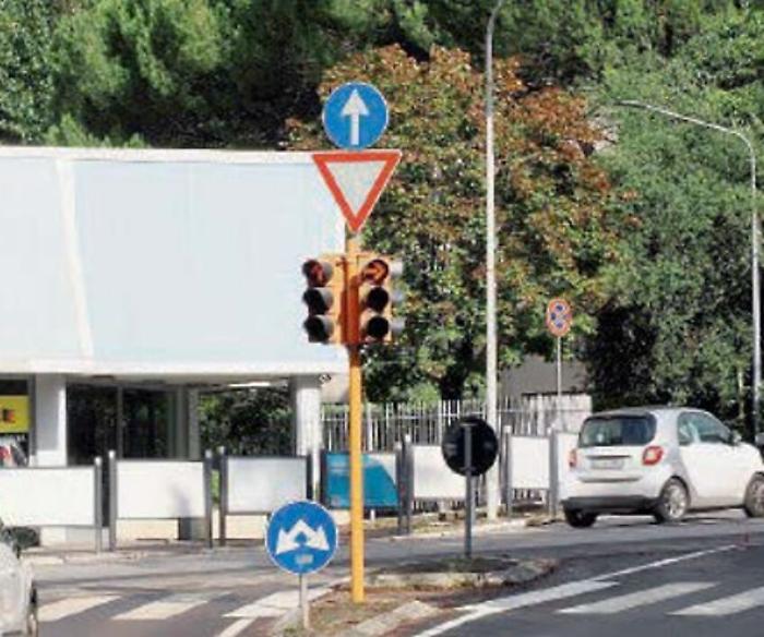 Allarme scippi, la testimonianza di un'anziana vittima di aggressione: "Prima è toccato a me e di recente a una mia amica"