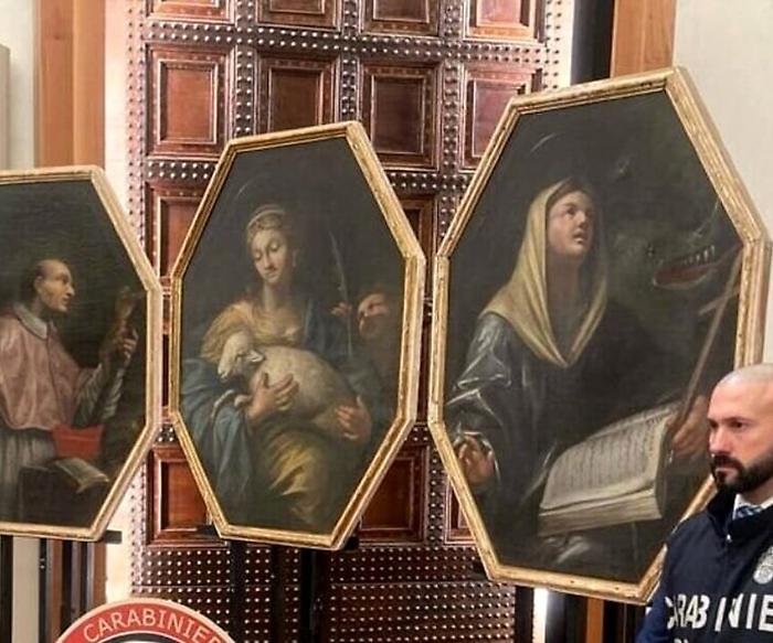Umbertide, 16 dipinti rubati trovati nell'attività ricettiva di noto imprenditore. Lui non c'entra