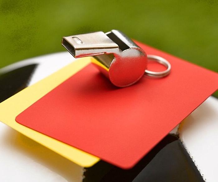 "Devi fare la fine di Ilaria", minaccia shock all'arbitro in un match di Under 17