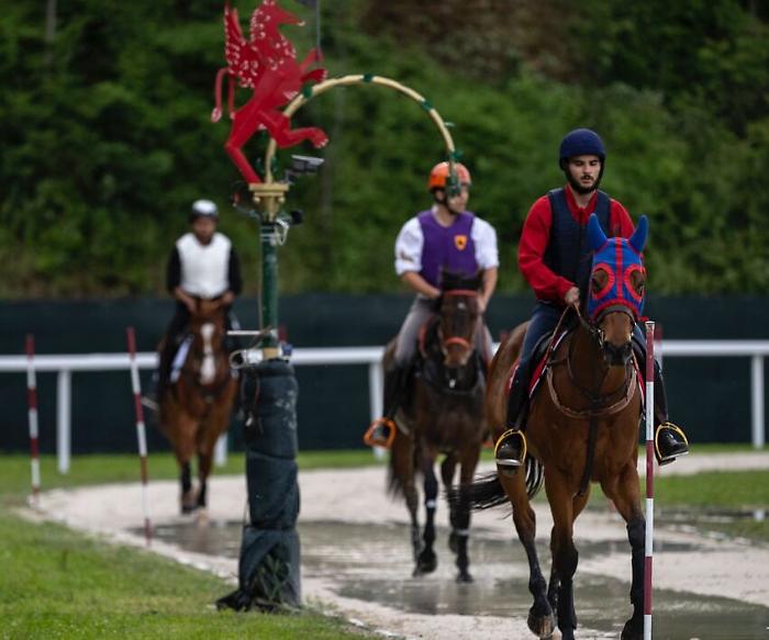 Corsa all'anello, aperta la prevendita dei biglietti: prezzi scontati fino al 24 aprile per la gara al Campo de li Giochi