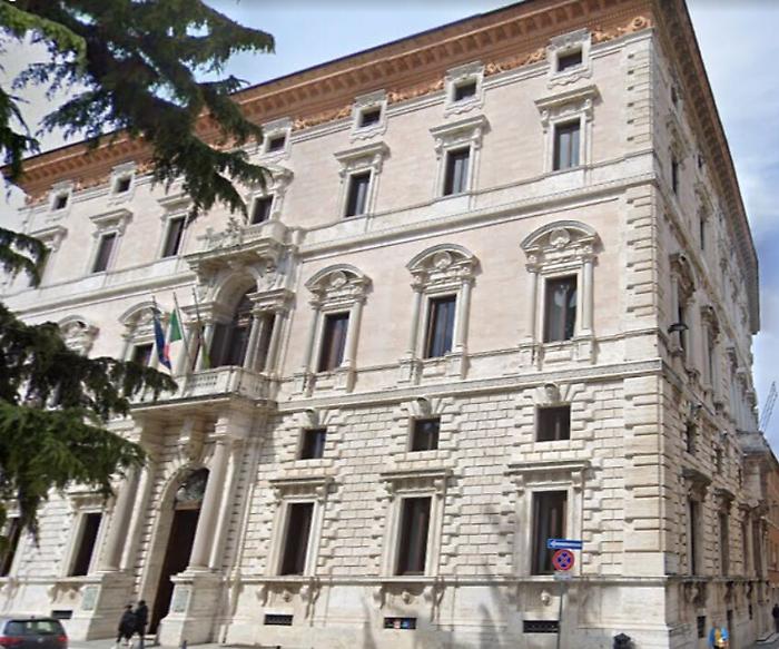 Umbria, il consiglio regionale nel 2024 costerà 19 milioni. Più soldi per gli oltre 100 vitalizi