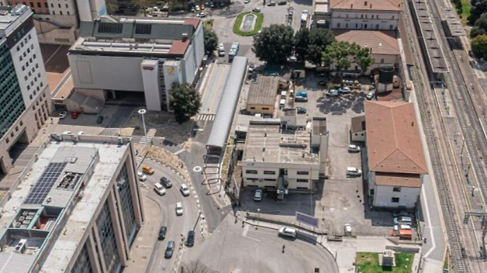Perugia, aggrediti e accoltellati nella notte a Fontivegge: il racconto dei due feriti portati in ospedale