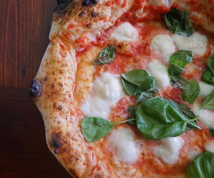 Cibo, pizza batte hamburger e sushi nel delivery a Perugia. La Margherita la preferita su Just Eat
