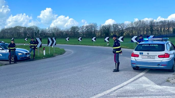 Foligno, scontro fra camion e auto, un ferito lieve e traffico bloccato